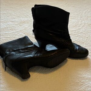 Cobb Hill by New Balance Black Heeled Boots